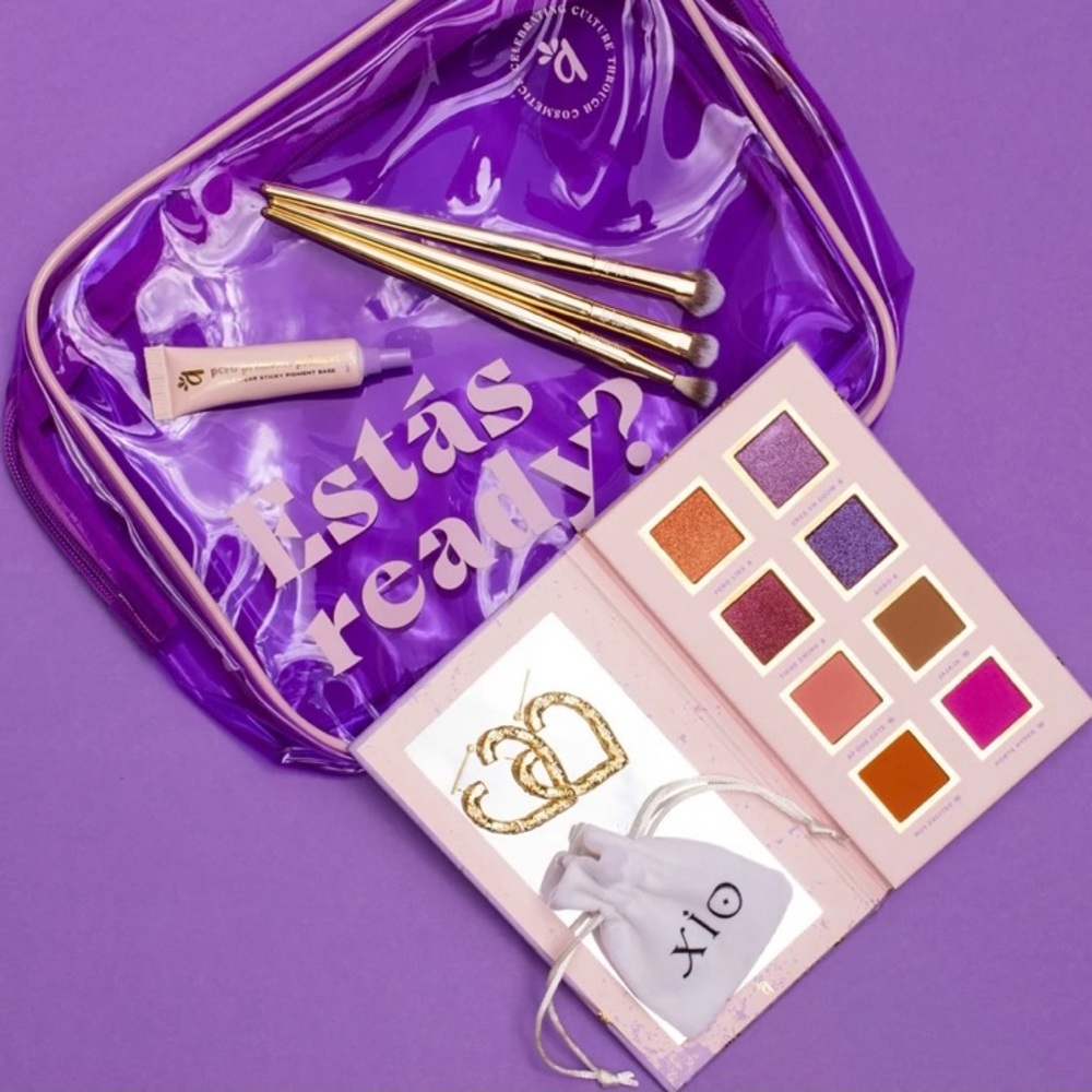 SOLD 🔥 Alamar Cosmetics: Estas ready? Spanglish Colección Kit